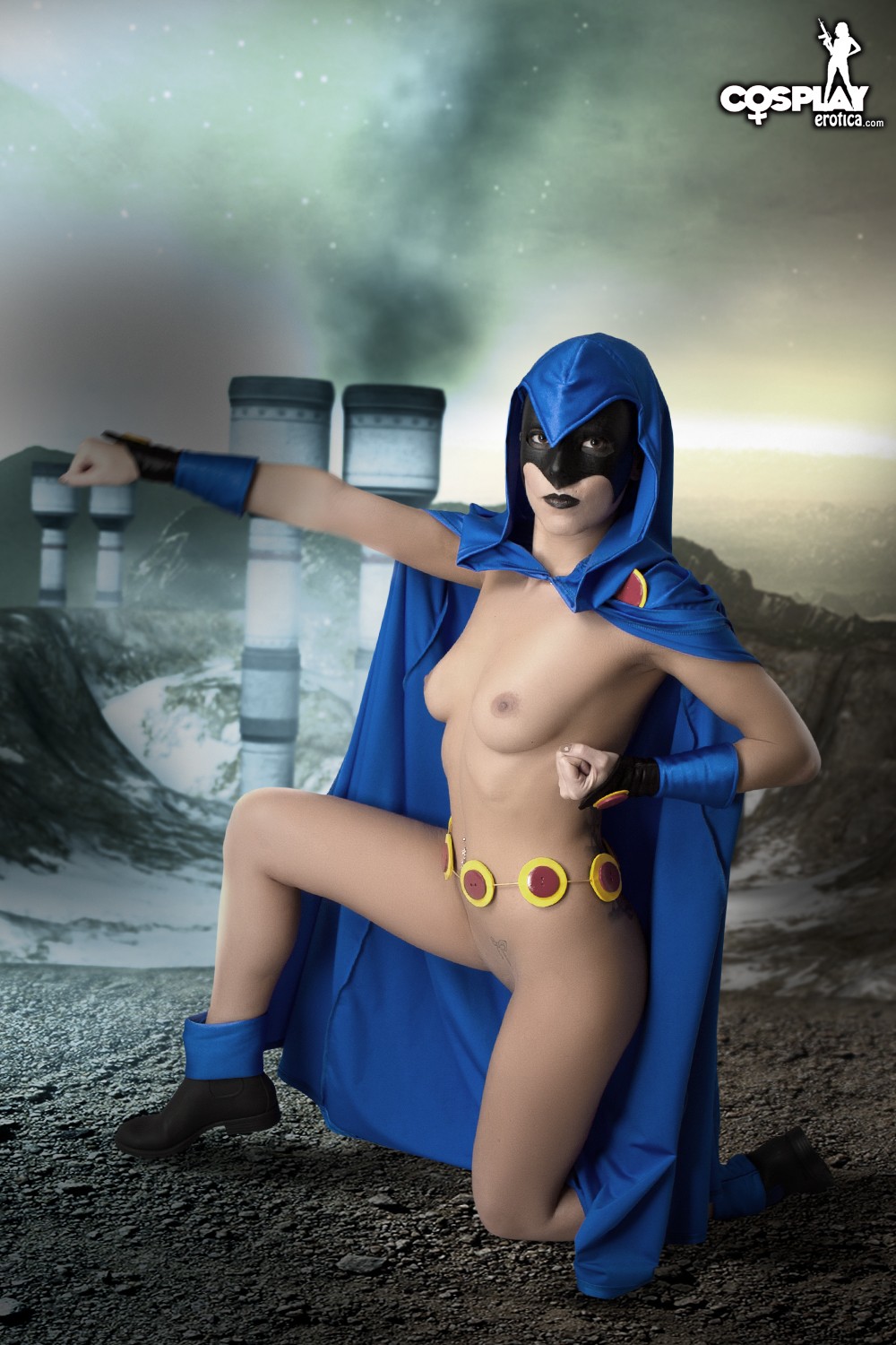 Nude raven cosplay